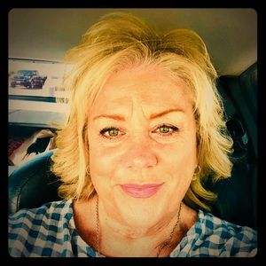 Meet your Posher, Shelly